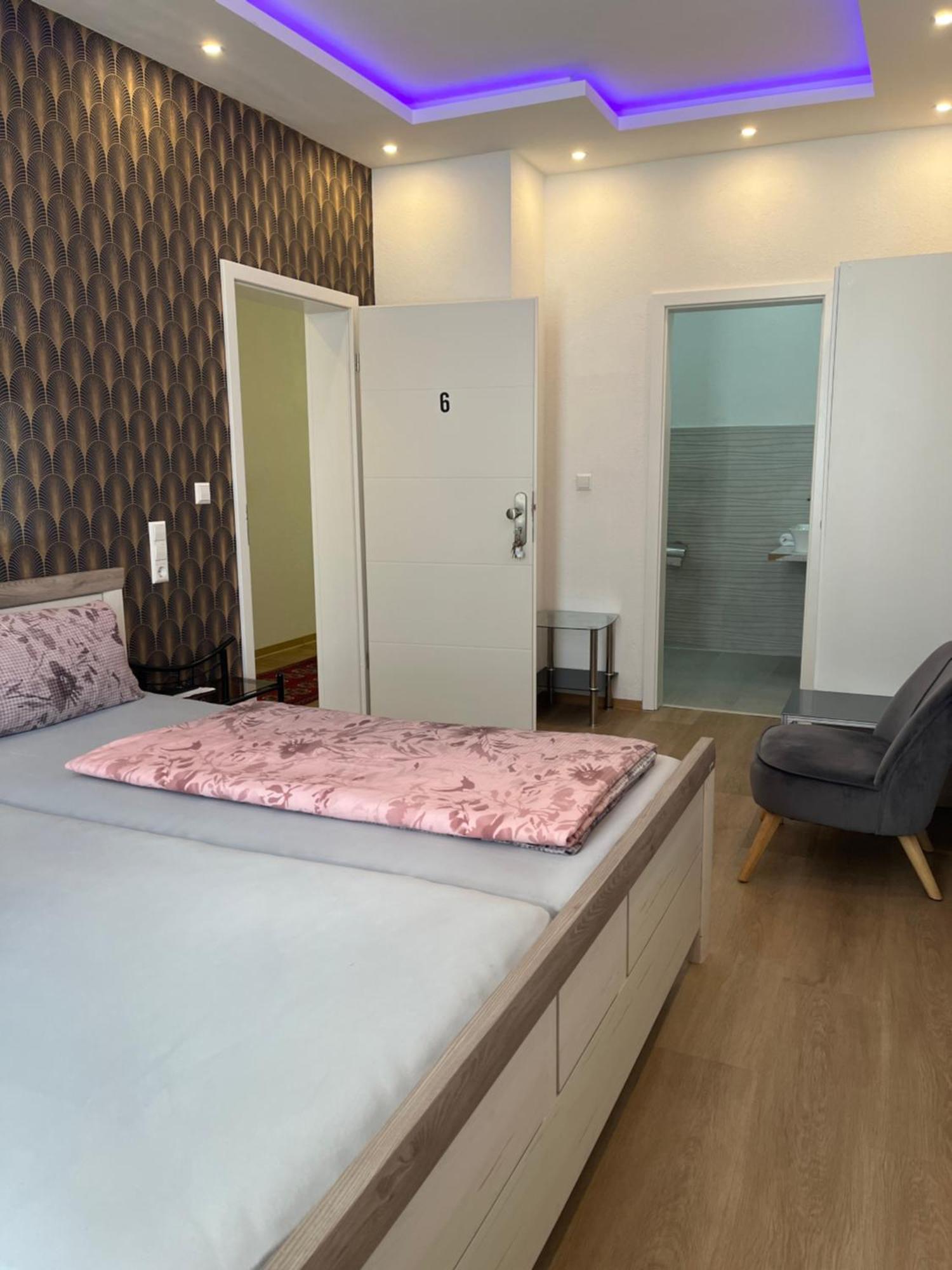 Trang Hotel Rastatt Exterior photo